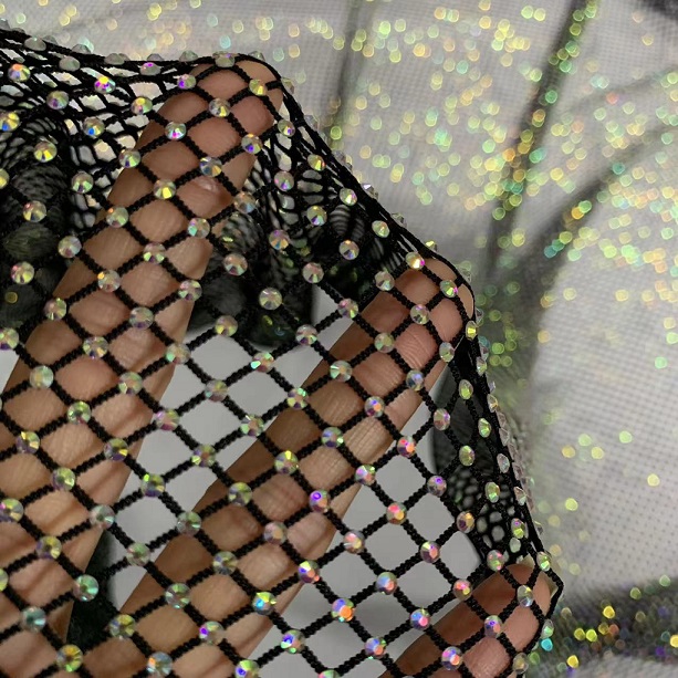Rhinestone audinys