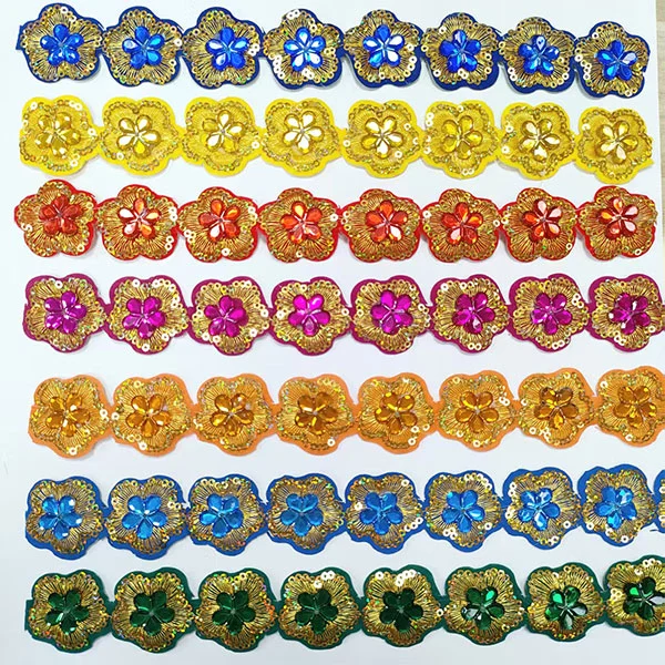 Rhinestone nėrinių siuvinėjimo nėriniai su užpakalinių klijų nėrinių apipjaustymu drabužiams